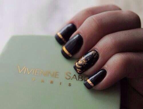 Black Stripe On Nail Pictures Photos black-stripe-on-nail-pictures-photos